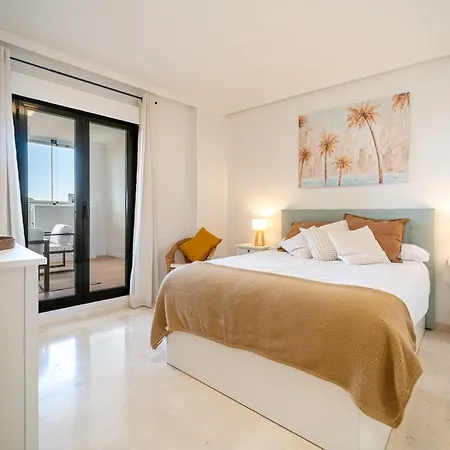 Wonderful Golf & With Front Seaview And Pool Apartment